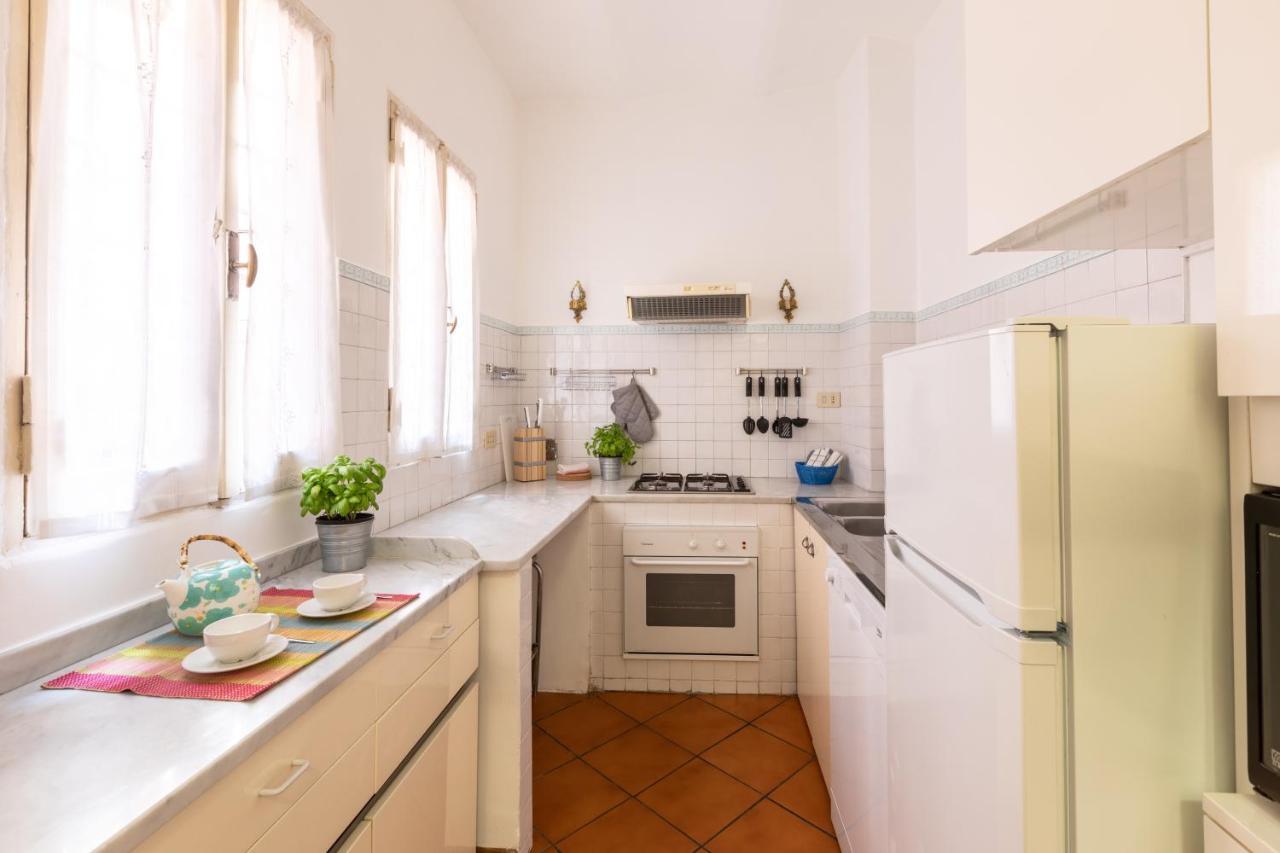 Spectacularly Bright, By Piazza Navona And The Pantheon - A/C, Wifi, Elevator Apartment Рим Екстериор снимка