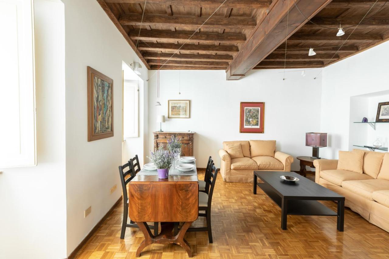 Spectacularly Bright, By Piazza Navona And The Pantheon - A/C, Wifi, Elevator Apartment Рим Екстериор снимка