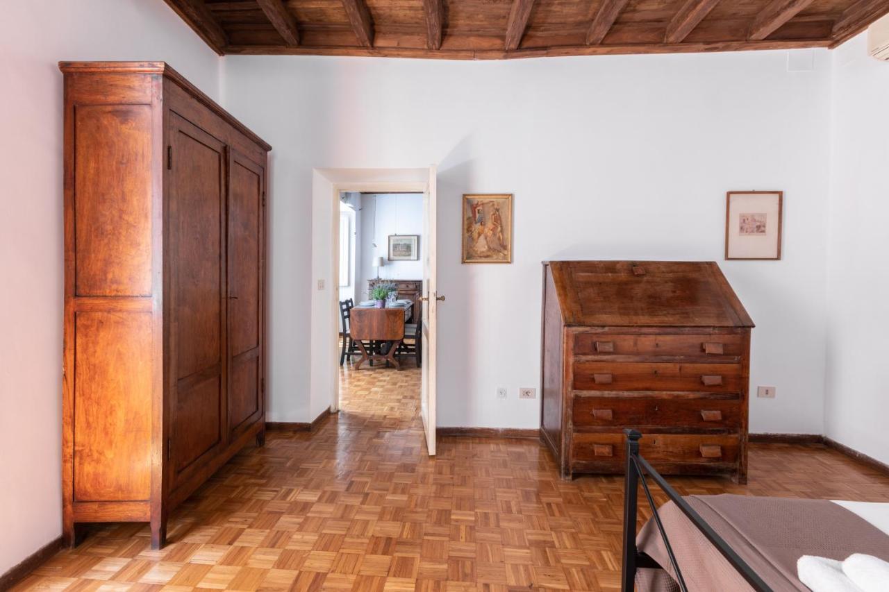 Spectacularly Bright, By Piazza Navona And The Pantheon - A/C, Wifi, Elevator Apartment Рим Екстериор снимка